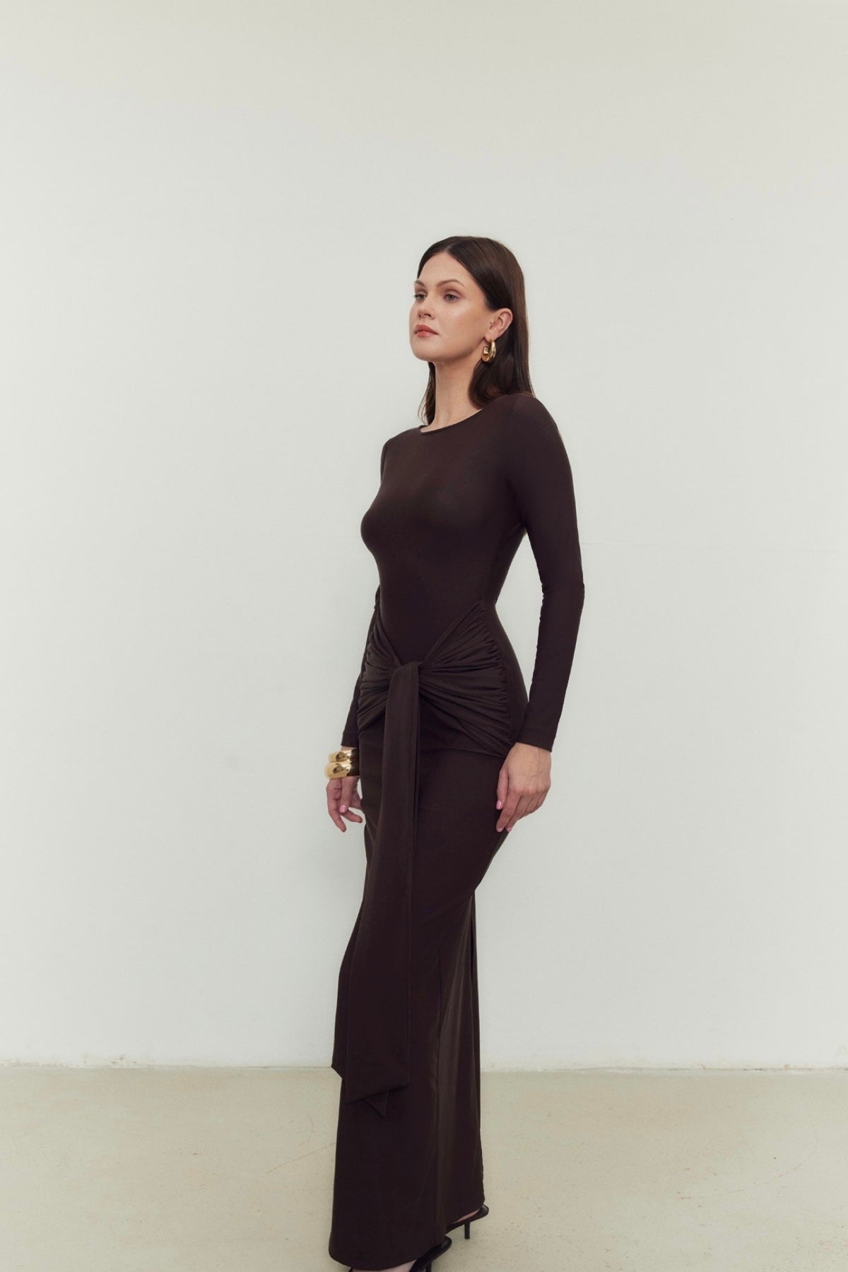 AIRA DRESS IN DARK BROWN